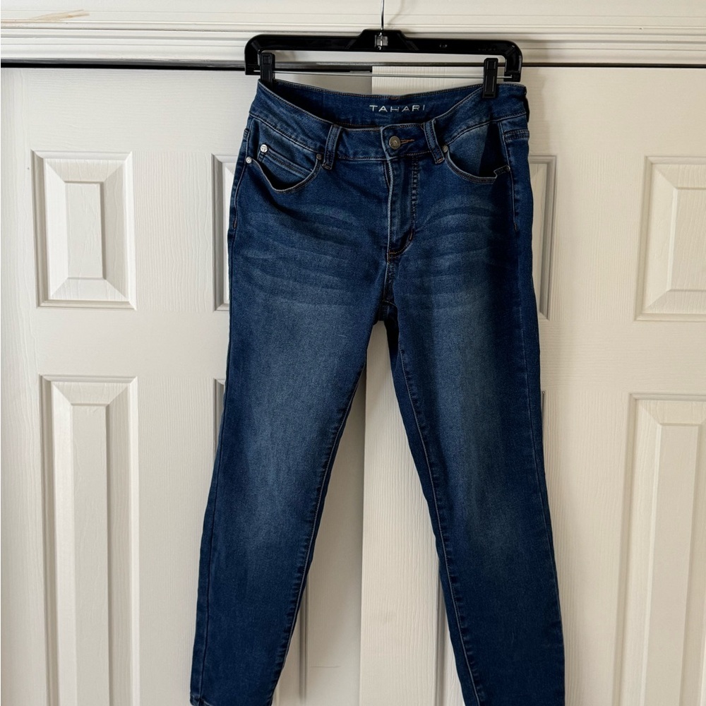Tahari Women's Blue Straight leg Jeans size 6/28 - Picture 6 of 12